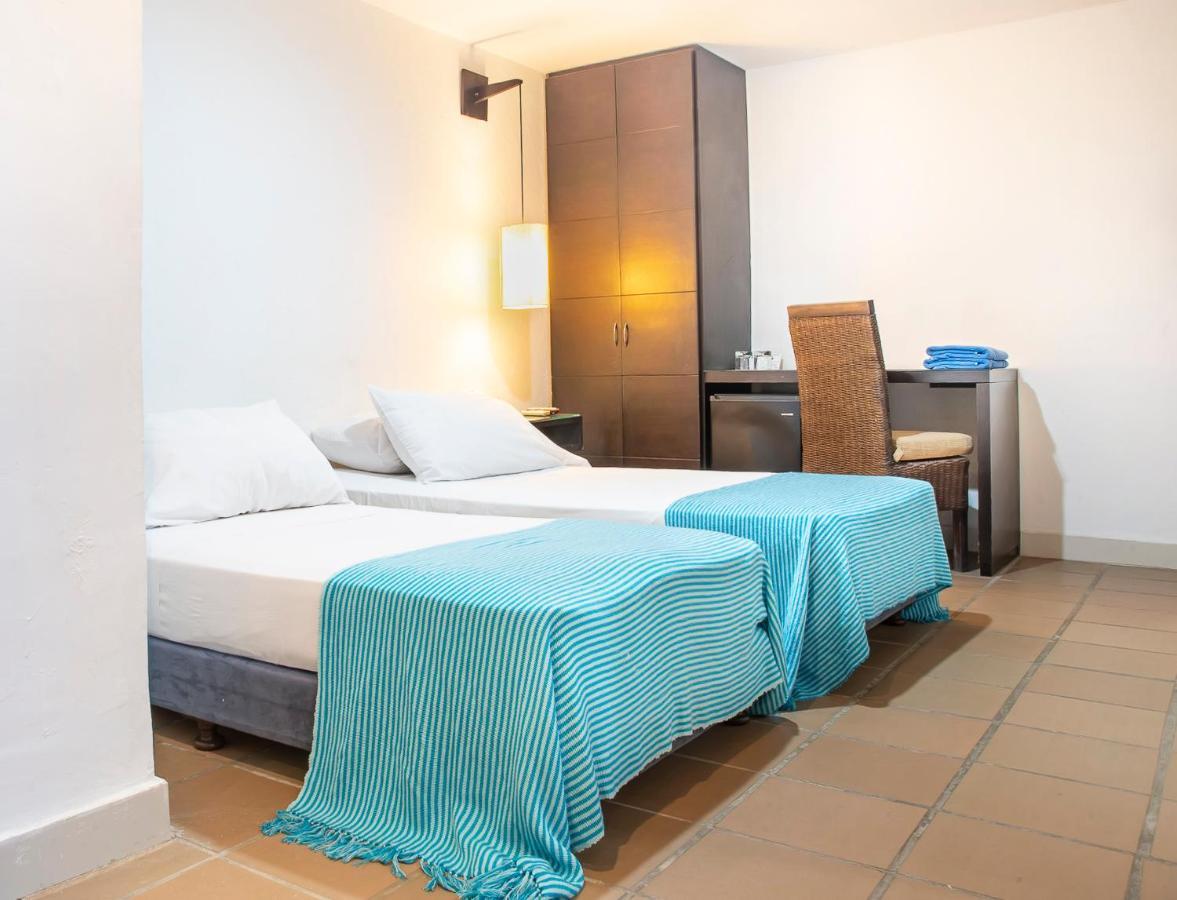 Hotel Santorini Express Y Cabanas Σάντα Μάρτα Εξωτερικό φωτογραφία