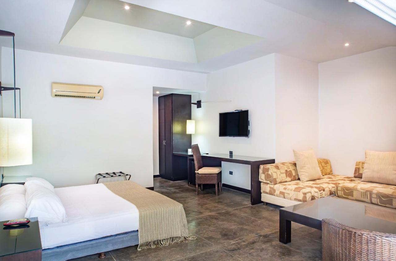 Hotel Santorini Express Y Cabanas Σάντα Μάρτα Εξωτερικό φωτογραφία