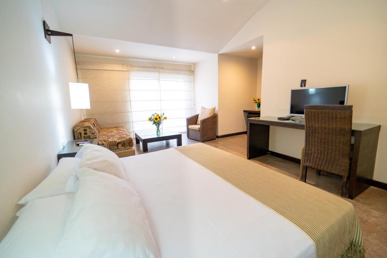 Hotel Santorini Express Y Cabanas Σάντα Μάρτα Εξωτερικό φωτογραφία