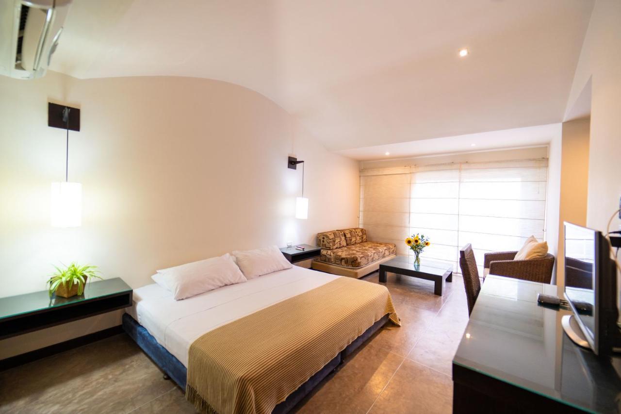 Hotel Santorini Express Y Cabanas Σάντα Μάρτα Εξωτερικό φωτογραφία